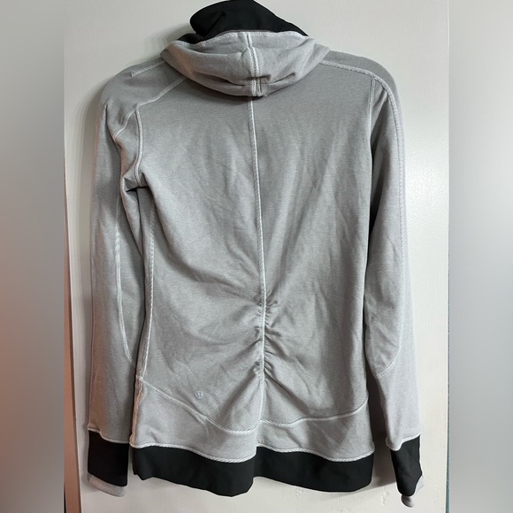 Lululemon Base Runner Hoodie - Picture 2 of 7